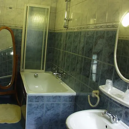 Au Naturel Des Ardennes Hotell Rochehaut